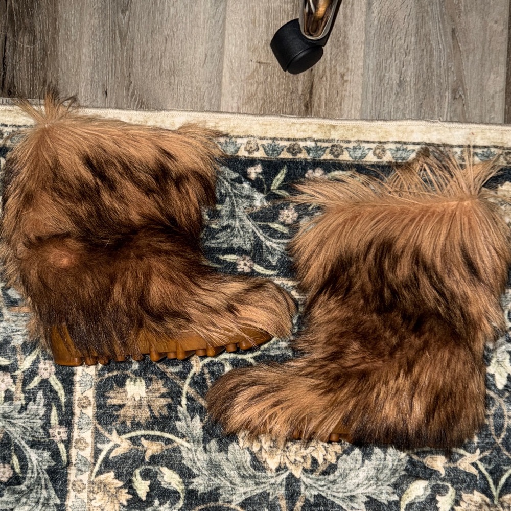 Faux Fur Boot Slippers in Brown